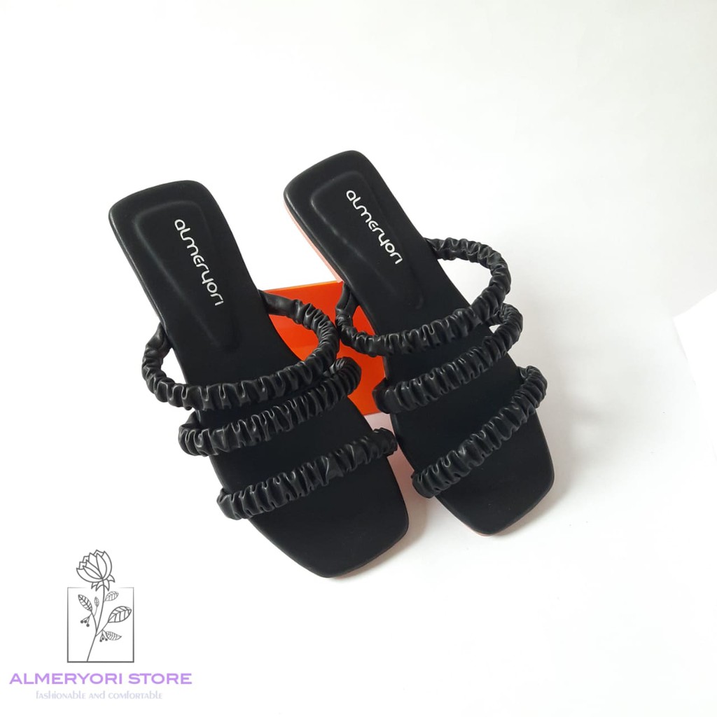 comfortable slip on sandals