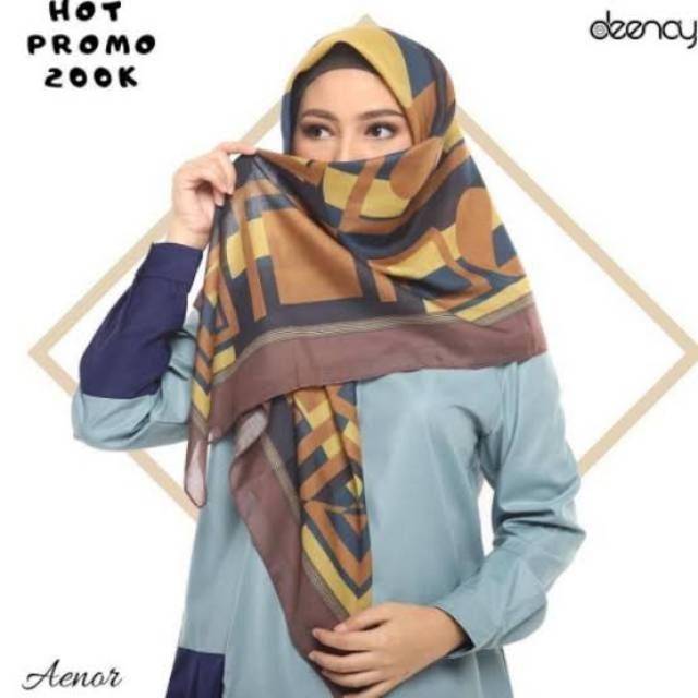 Preloved Deenay Second Bueno, Camra, Aenor, Hilwa navy