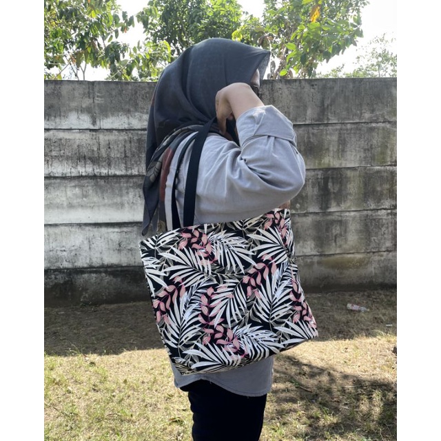 Totebag kanvas size 40x10x30