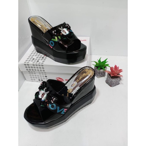 wedges cantik