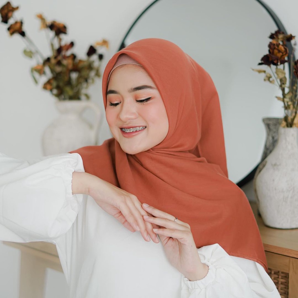 nadira hijab shopee