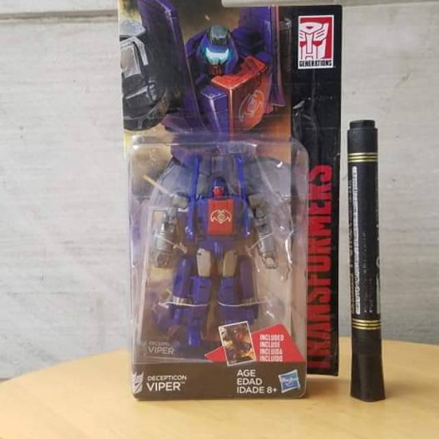 Mainan action figure
Viper transformers
By hasbroo
Combiner wars
Wreck gar