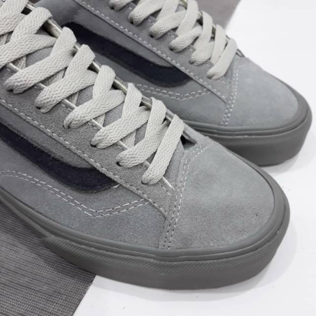 vans womens gray