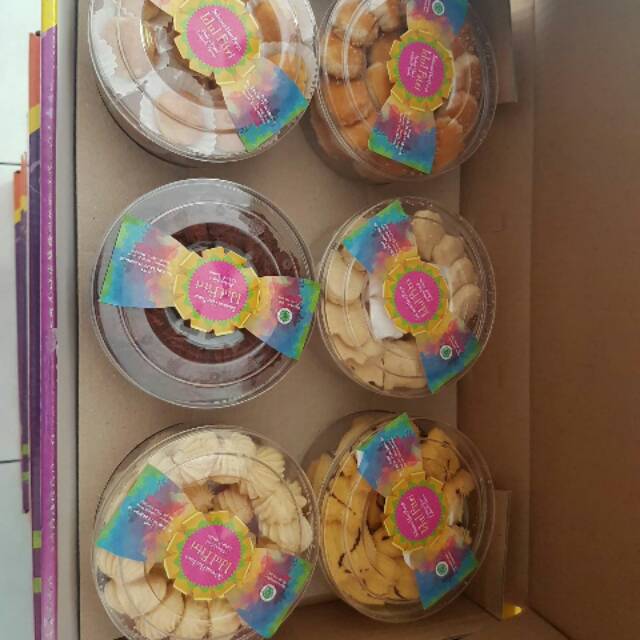 

kue lebaran mekar sari isi 6 toples