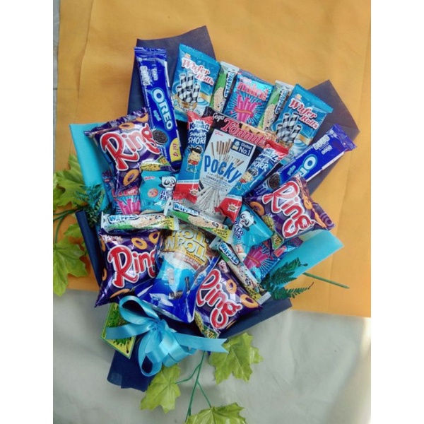

Snack bouquet, hadiah anniversary, hadiah untuk ortu, hadiah wisuda murah