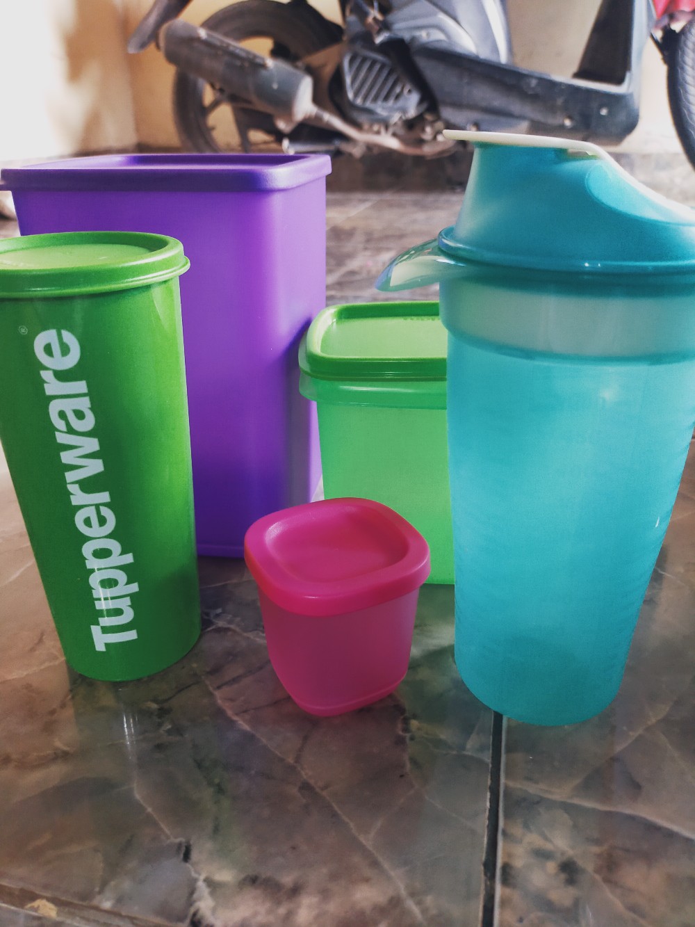 Quick Shake Biru 600ml (1 Pcs) Tupwr