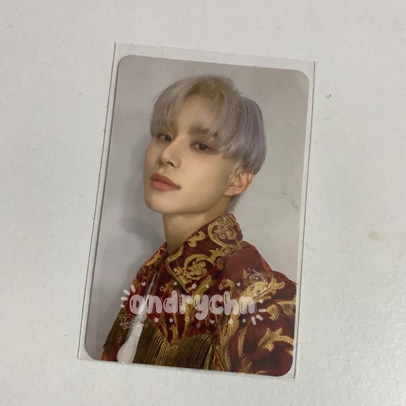 photocard(pc) jungwoo seoul city ver(jungwoo batik) nct 127 sticker