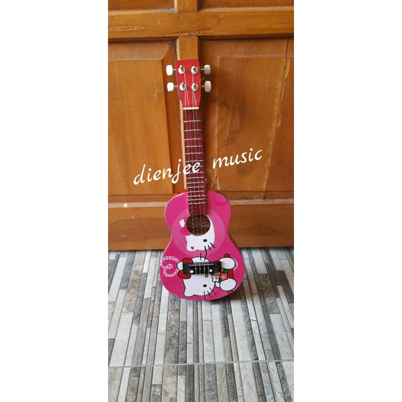 ukulele/ gitar ukulele motif hello kitty/ukulele karakter helo kitty/kentrung/kado