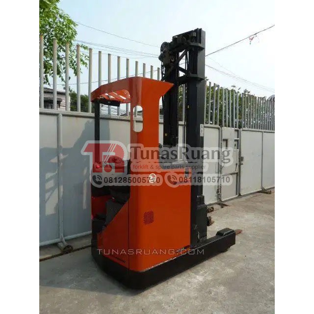 Toyota BT 1.6 Ton Import 6 Meter Forklift Bekas Elektrik Berkualitas