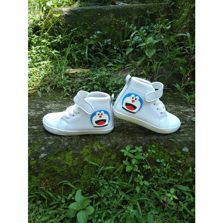 Alas cokoer -Sepatu sneaker anak perempuan/Sepatu boots Doraemon terbaru