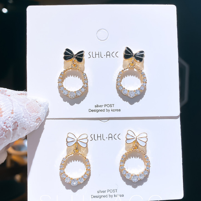 Berlian Imitasi Bulat Anting Busur Hitam Dan Putih lady Korea