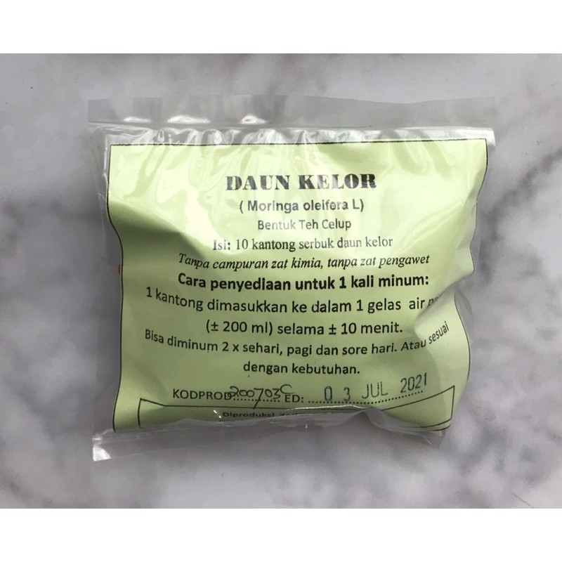 

DAUN KELOR CELUP