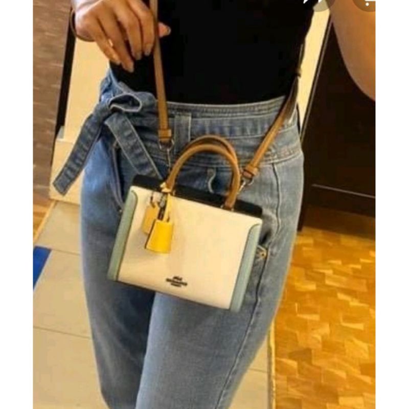 *COACH MICRO ZOE BAG