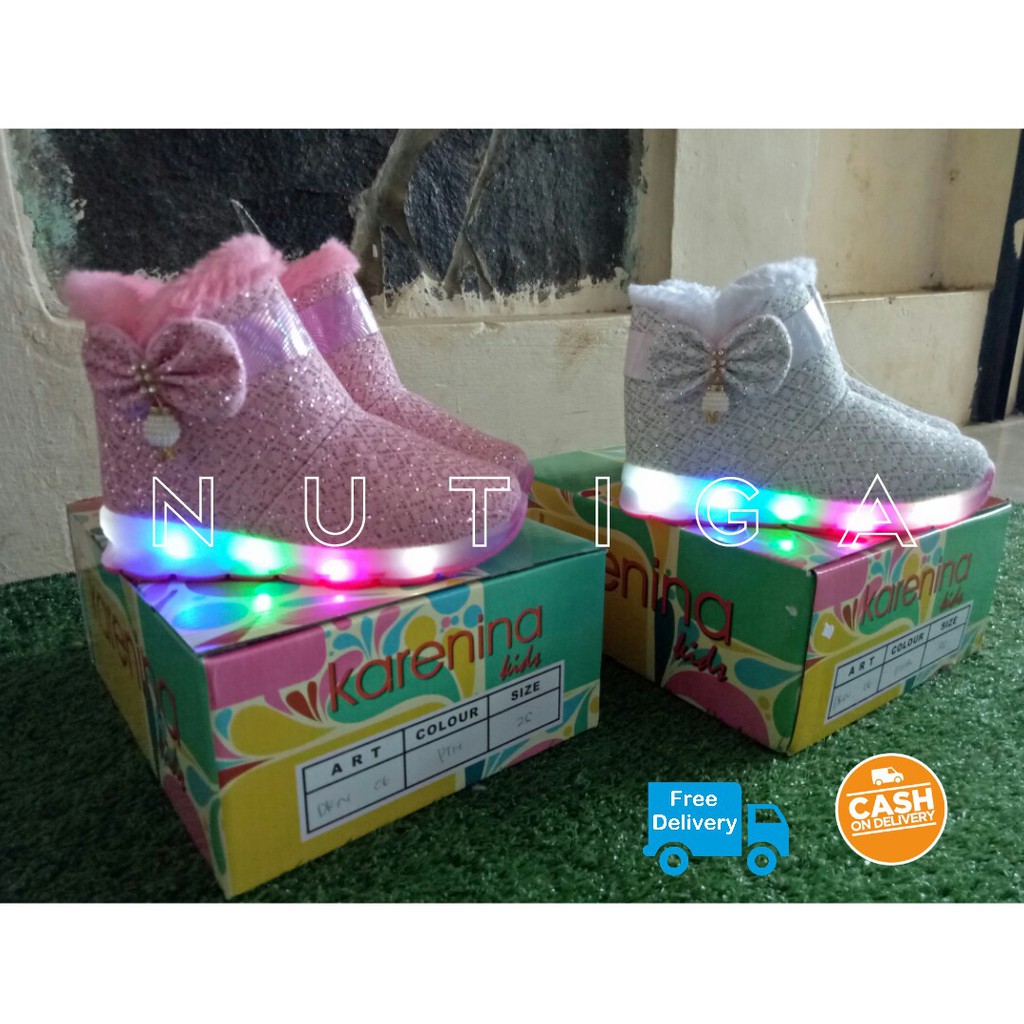 Donna Sepatu  Boot Anak  Perempuan  LED Bisa  Nyala  Cantik 