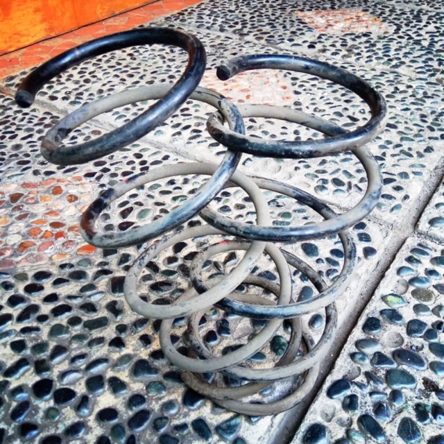 Per Depan Standard Original BMW E36 318