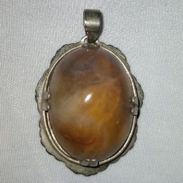 liontin batu akik pancawarna garut