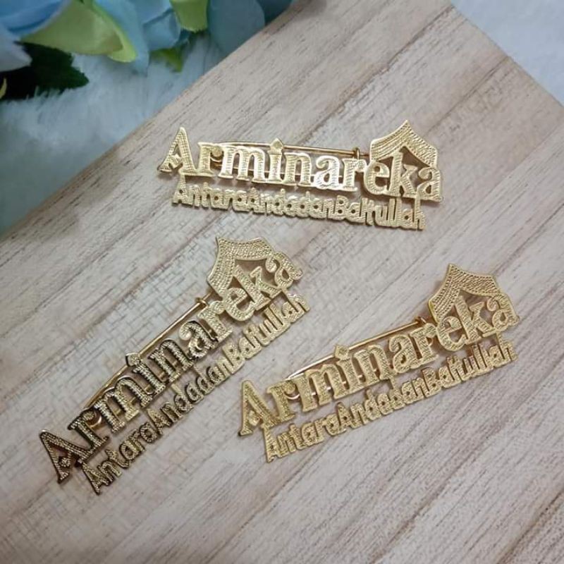 BROS UKIR NAMA ARMINAREKA LAPIS EMAS ANTI KARAT