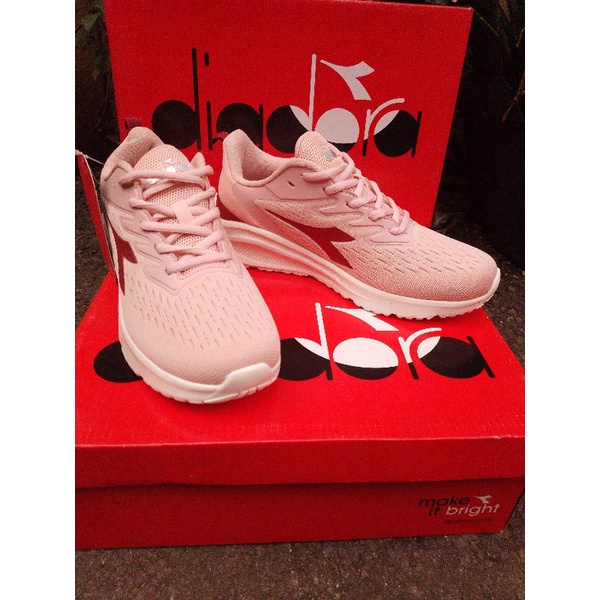 sepatu wanita diadora coda pink size 39 (only one)