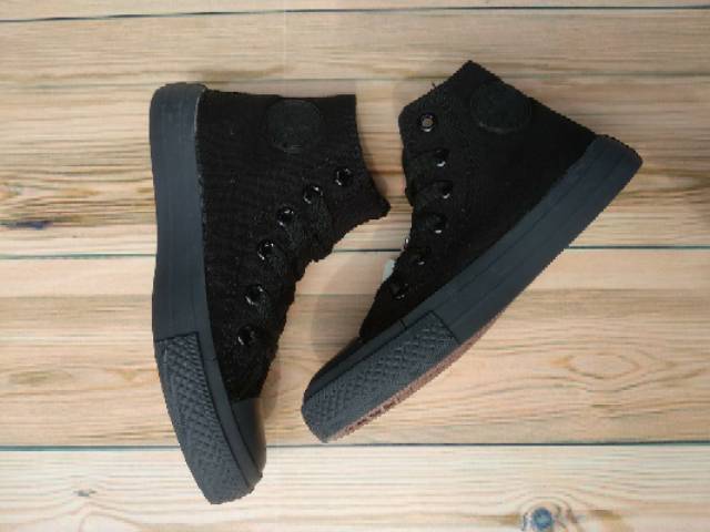 Sepatu Sekolah Converse Full Black