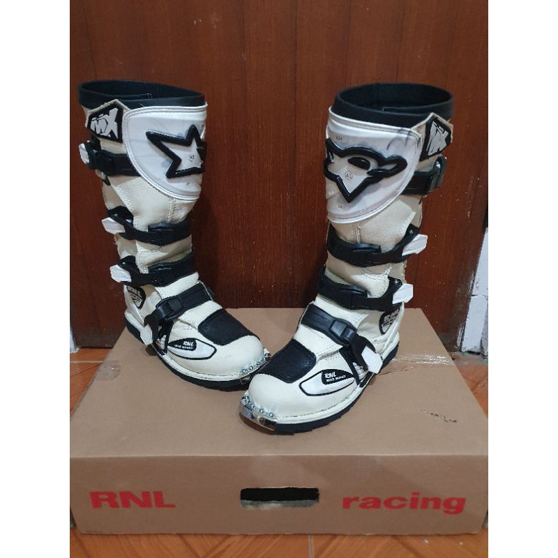 SEPATU RNL RACING G4. BOOTS MOTOCROSS GESPER 4 TRAIL ENDURO TRABAS KTM HUSQVARNA KLX YZ CRF RACE CR