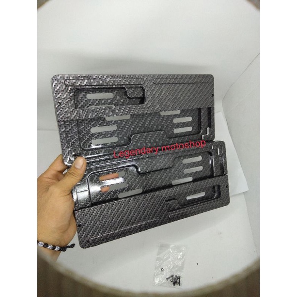 COVER DUDUKAN NOMOR PLAT CARBON ALL MOTOR (SEPASANG DEPAN BELAKANG)