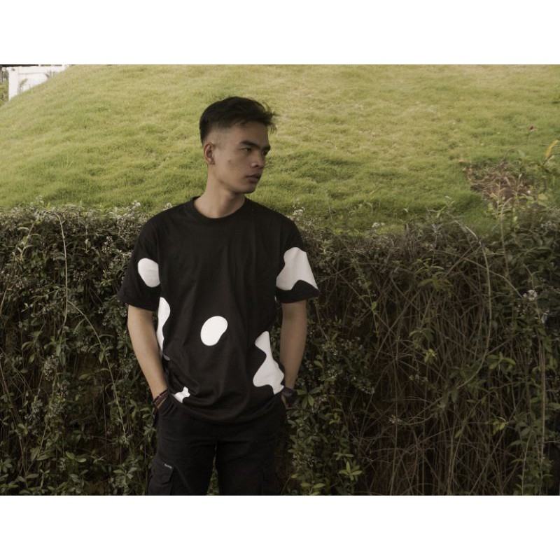 Kaos Oversized Motif Sapi Hitam Putih / Tshirt Oversized / Kaos Motif Sapi Oversized (Kaos Hitam)