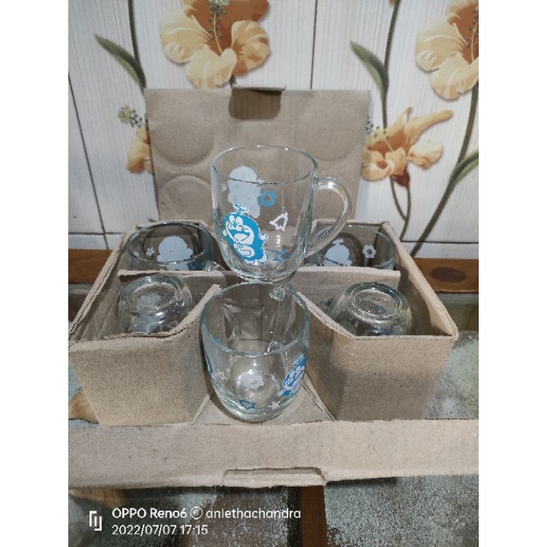 Gelas Kopi Gagang Motif Doraemon Isi 6 PCS/Gelas Kopi Bahan Beling Tebal