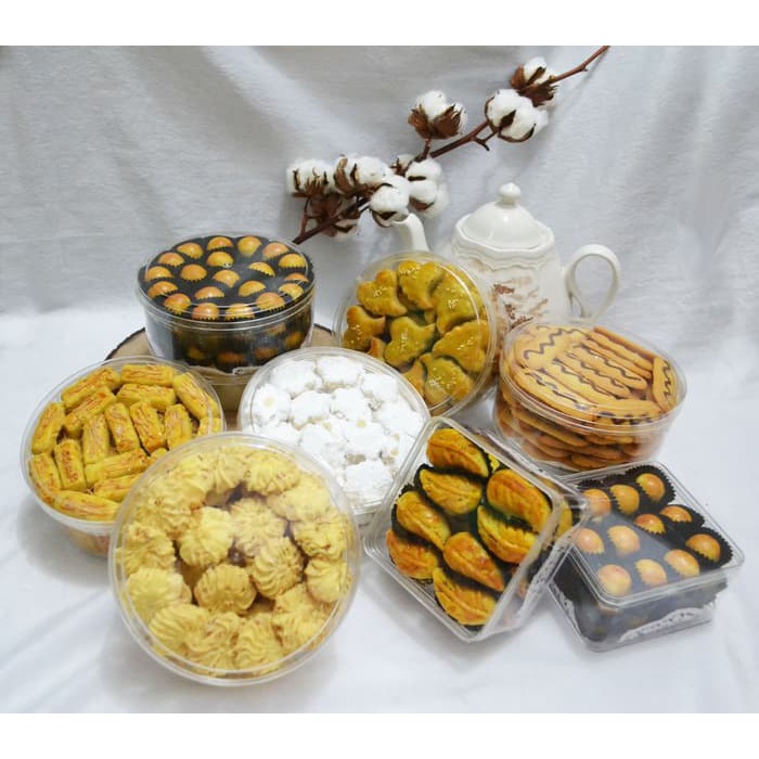 

Kue Putri Salju / Cookies Original 500 gram, Christmas Hampers