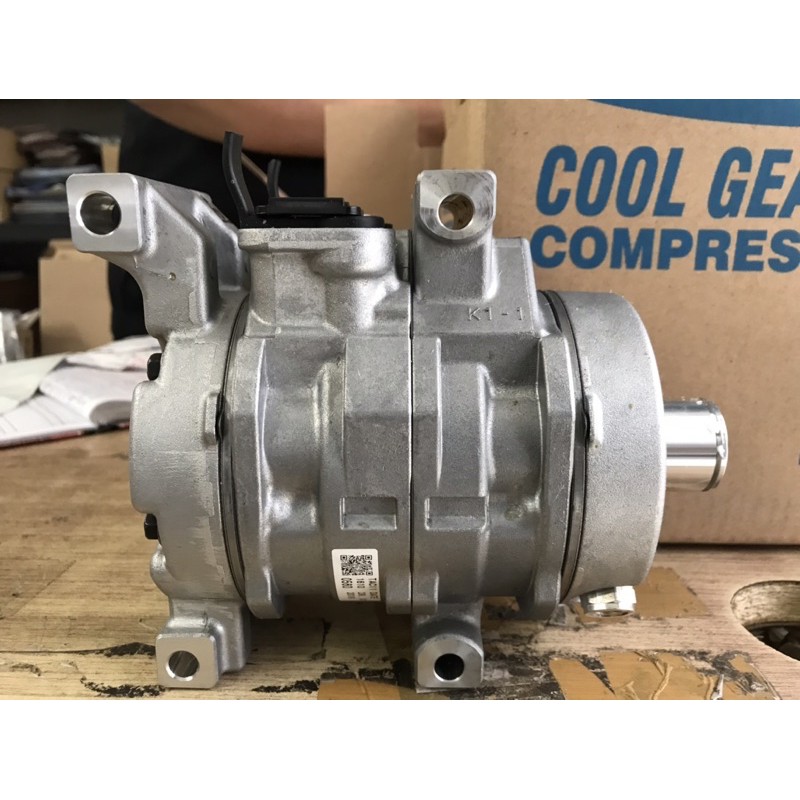 COMPRESSOR KOMPRESSOR AC AVANZA LAMA MANUAL MATIC 2003 2004 2005 2006 2007 2008 2009 2010 2011 COMPR