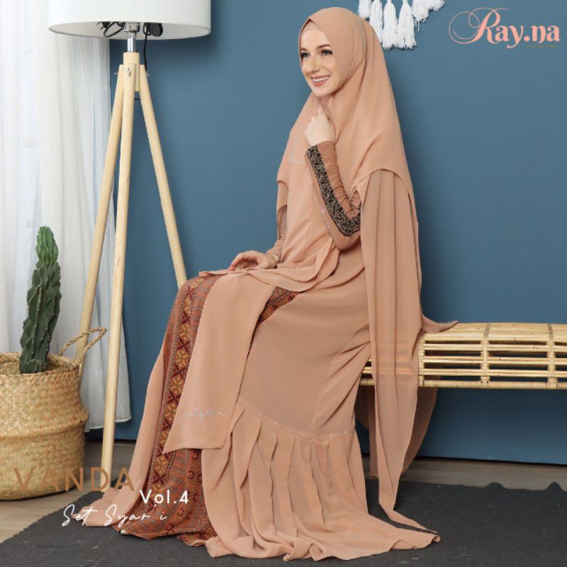 vanda vol.4 by RAYNA