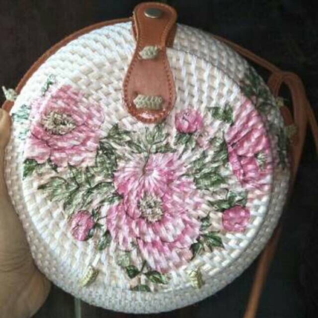 

Tas Rotan model Kendi Lukis / decoupage pink rose 20cm