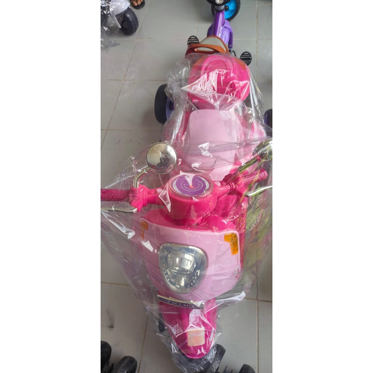 Junior Motor Aki Scoopy / Skuter Anak Pink TR1401