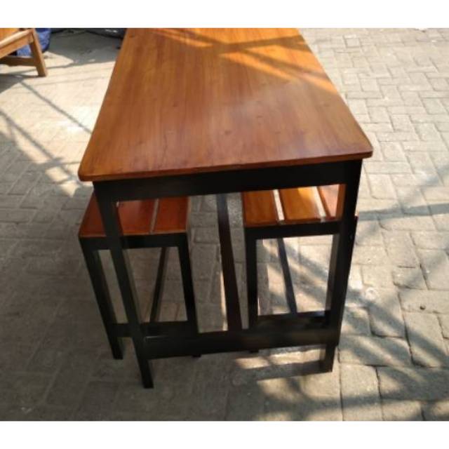 Meja dan kursi panjang cat hitam