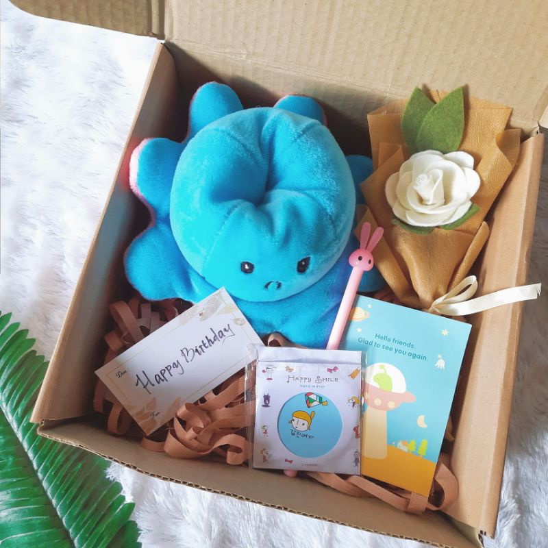 hampers luvinomi boneka gurita hadiah ultah wisuda anniversary dll