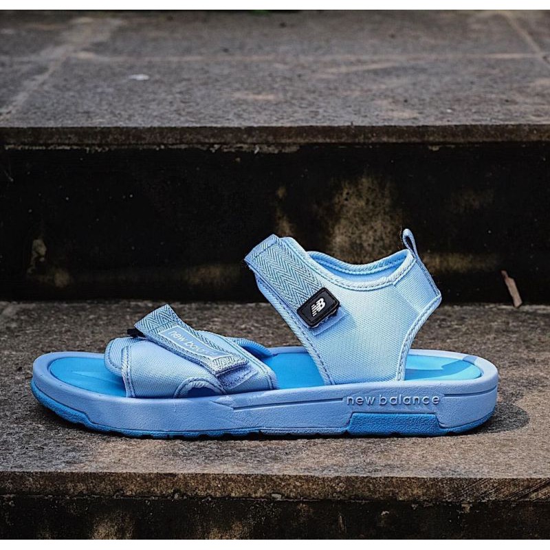 Sandal New Balance Caravan Blue