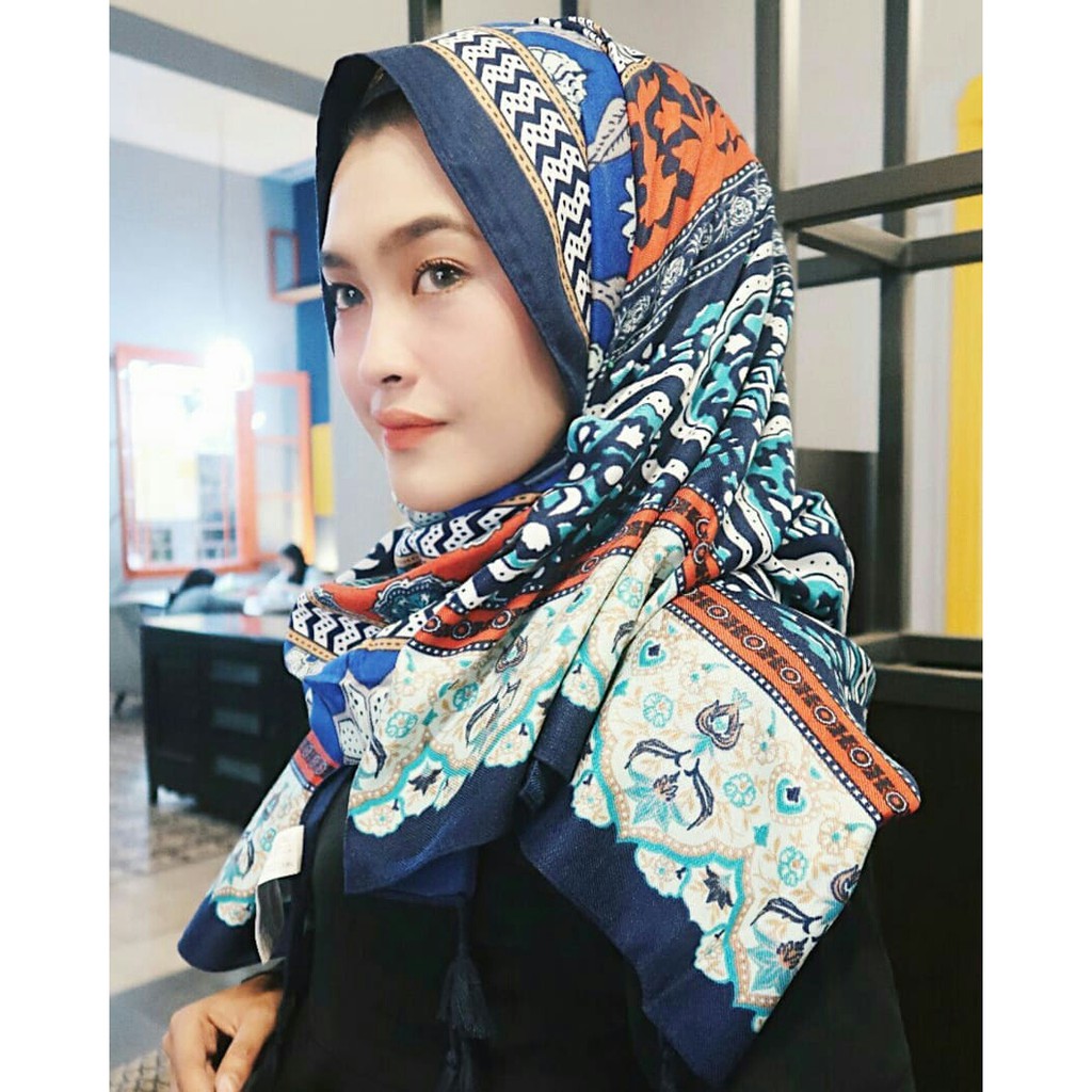 ITSFRIDAY Fiona Scarf - Premium Pashmina Shawl Selendang Syal Pasmina Hijab Import Motif Pattern Aestetic Blue