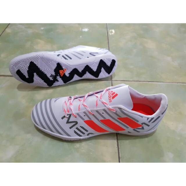 Sepatu Futsal Adidas Nemeziz 17.4 - White / Orange