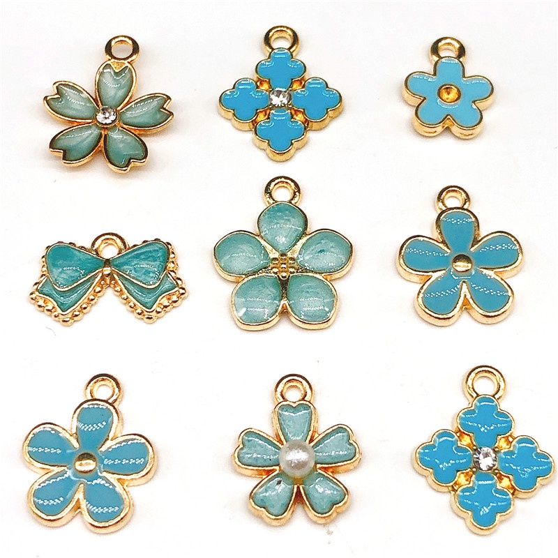 4 Pcs Liontin Bentuk Bunga Bahan Alloy Warna Biru Charms