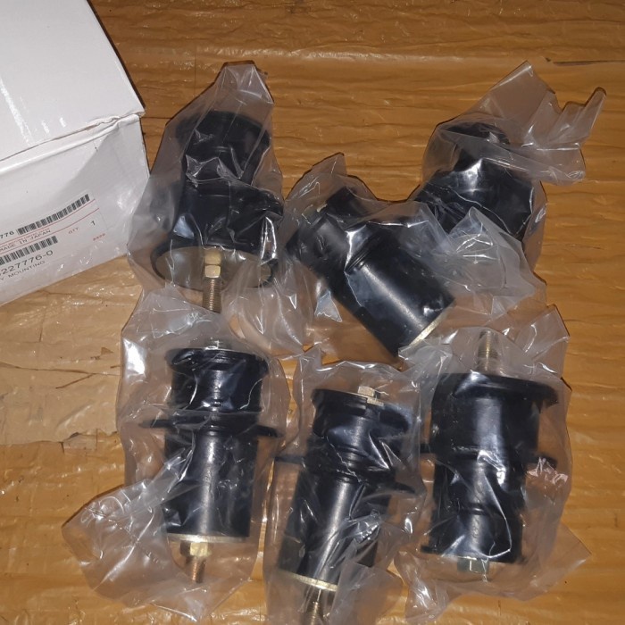Karet Body Mounting Chasis Isuzu Panther Kotak