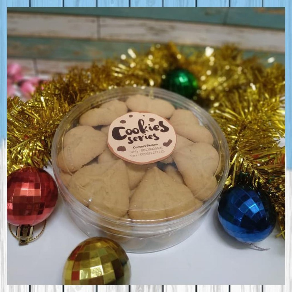 

PARSEL KUE KERING COOKIES PARCEL 3 IN 1 NATAL CANTIK MURAH - 4 IN 1