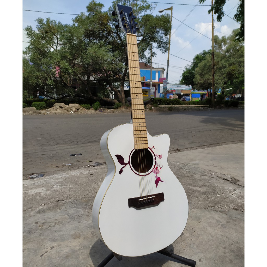 Gitar akustik Lakewood putih maple motif bunga cantik