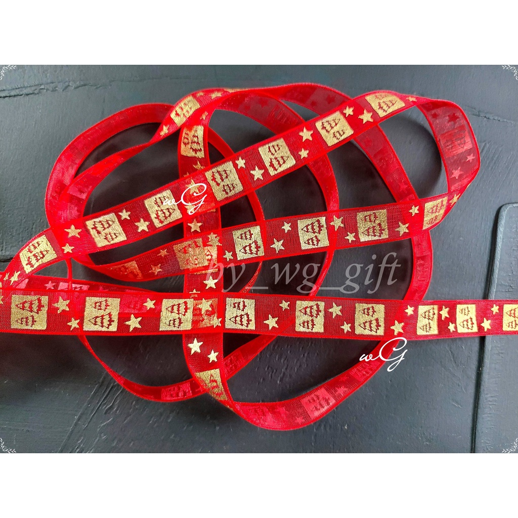 

Pita Natal - Organdi Merah - Christmas Tree Gold; Lbr 1.5cm; Pjg 10 Yd