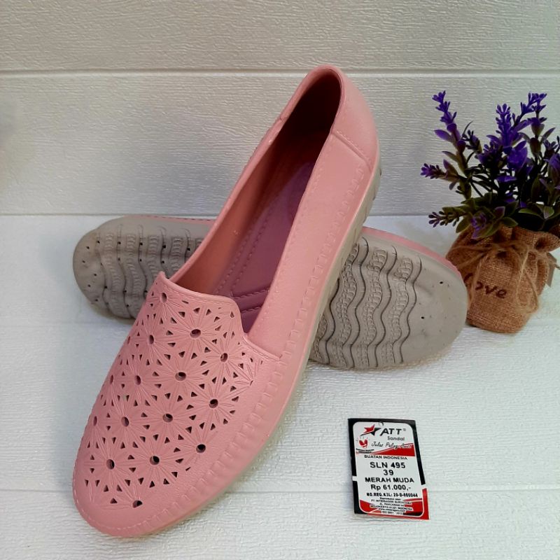 Sepatu Karet Wanita Pro ATT SLN 495 /Sepatu Karet Wanita Slip On Anti Air Uk; 37-40