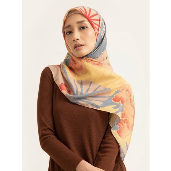 Preloved Suzu Scarf by Kami