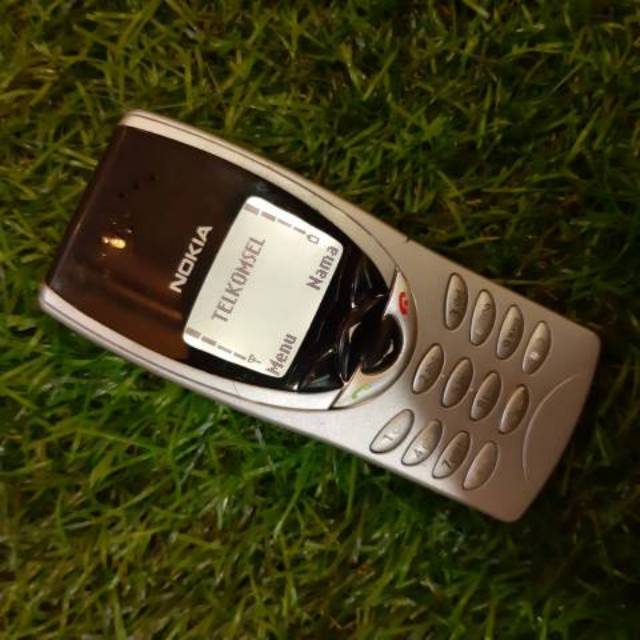 HP Handphone Nokia Jadul 8210 Original Imut Mulus Normal Not 3310