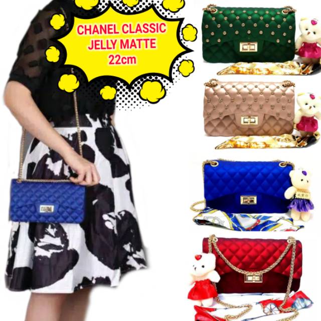 Chanel Classic Jelly matte 22cm