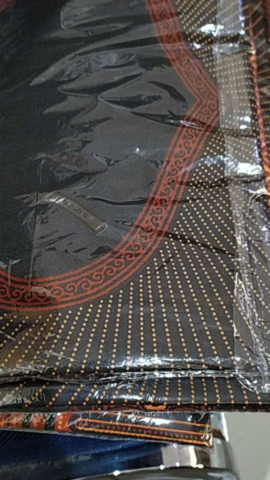 Sajadah Batik Sogan Solo (dikemas Plastik Bening)