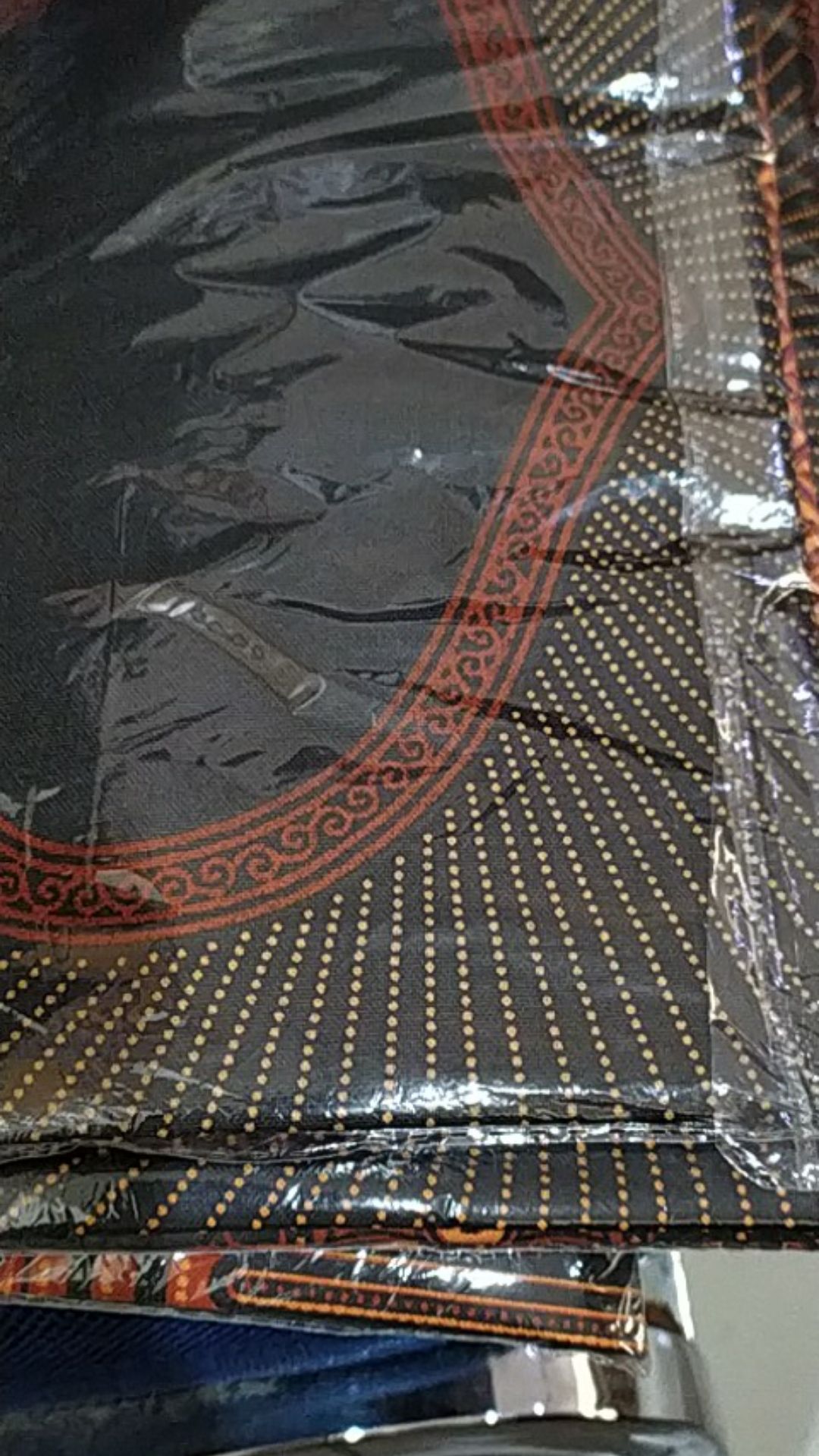 Sajadah Batik Sogan Solo (dikemas Plastik Bening)