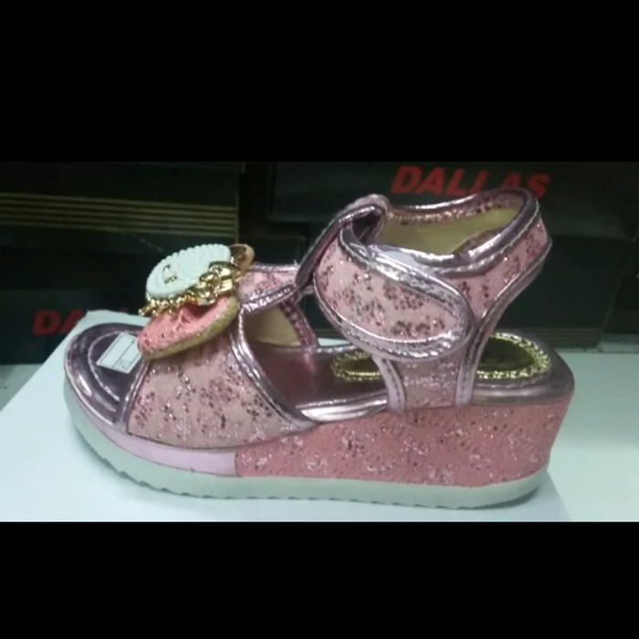 sandal anak hak 3 cm beling q1