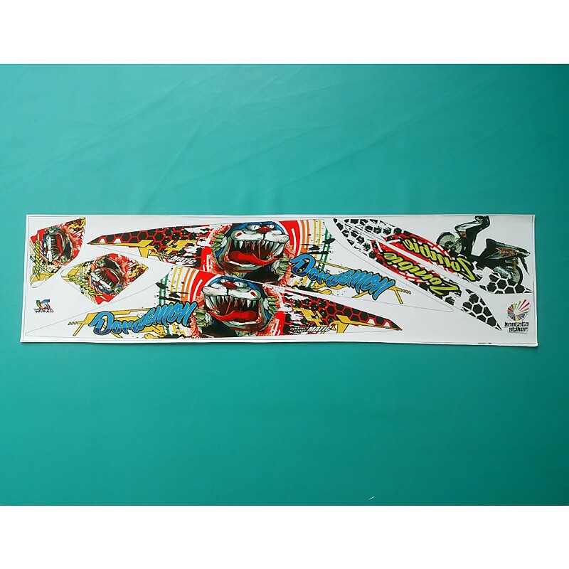 Stiker motor beat karbu doraemon monster putih